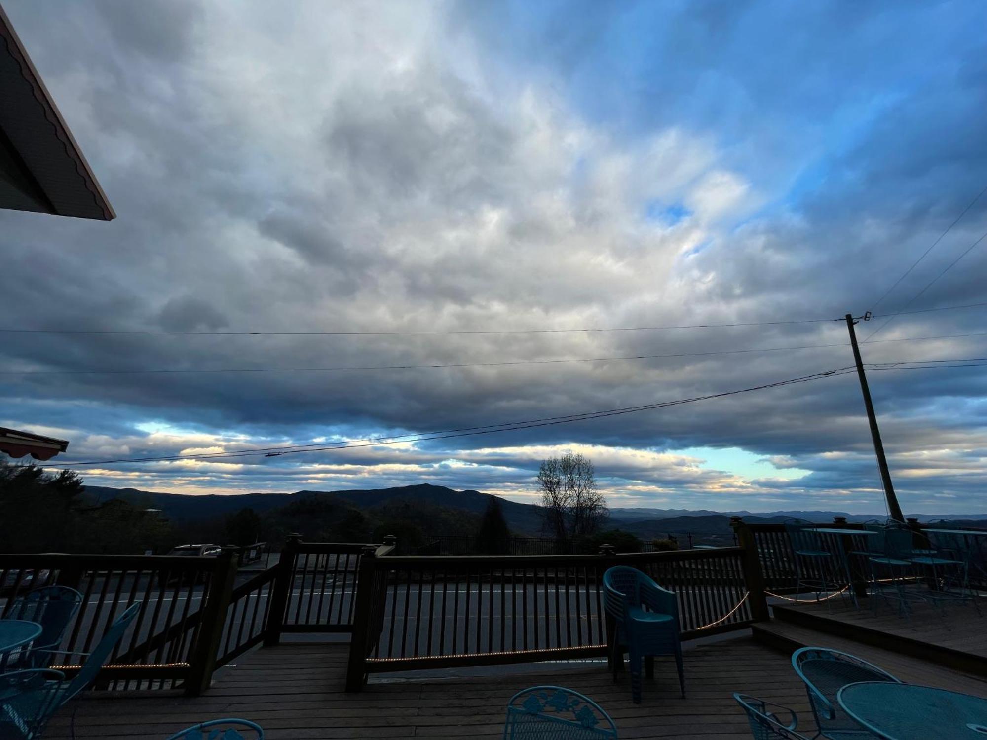 Skyline Village Inn Spruce Pine Buitenkant foto