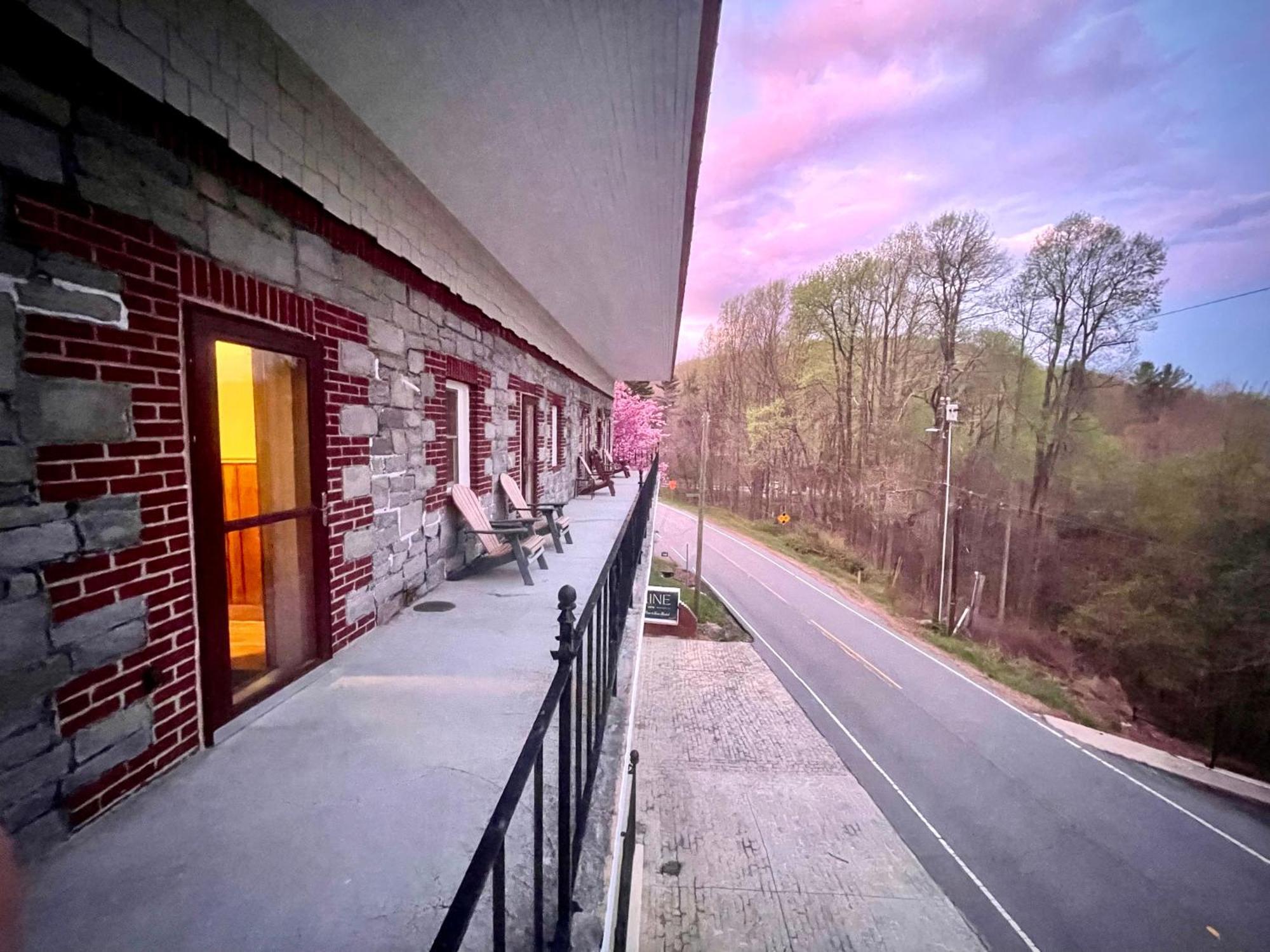 Skyline Village Inn Spruce Pine Buitenkant foto