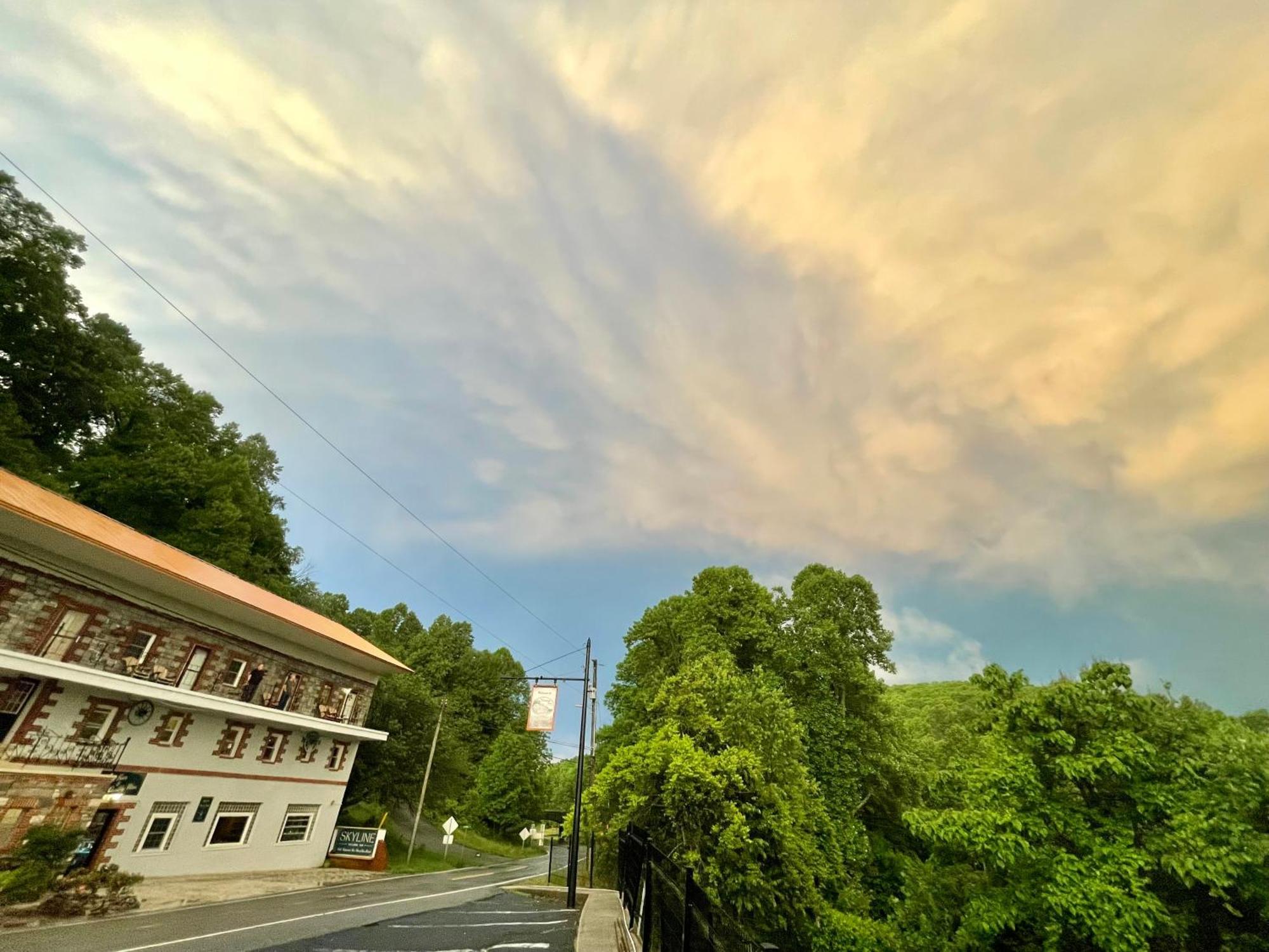 Skyline Village Inn Spruce Pine Buitenkant foto