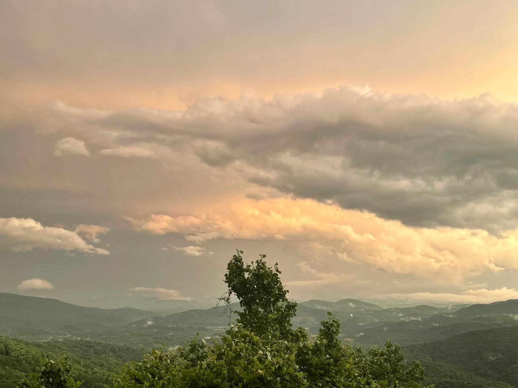 Skyline Village Inn Spruce Pine Buitenkant foto