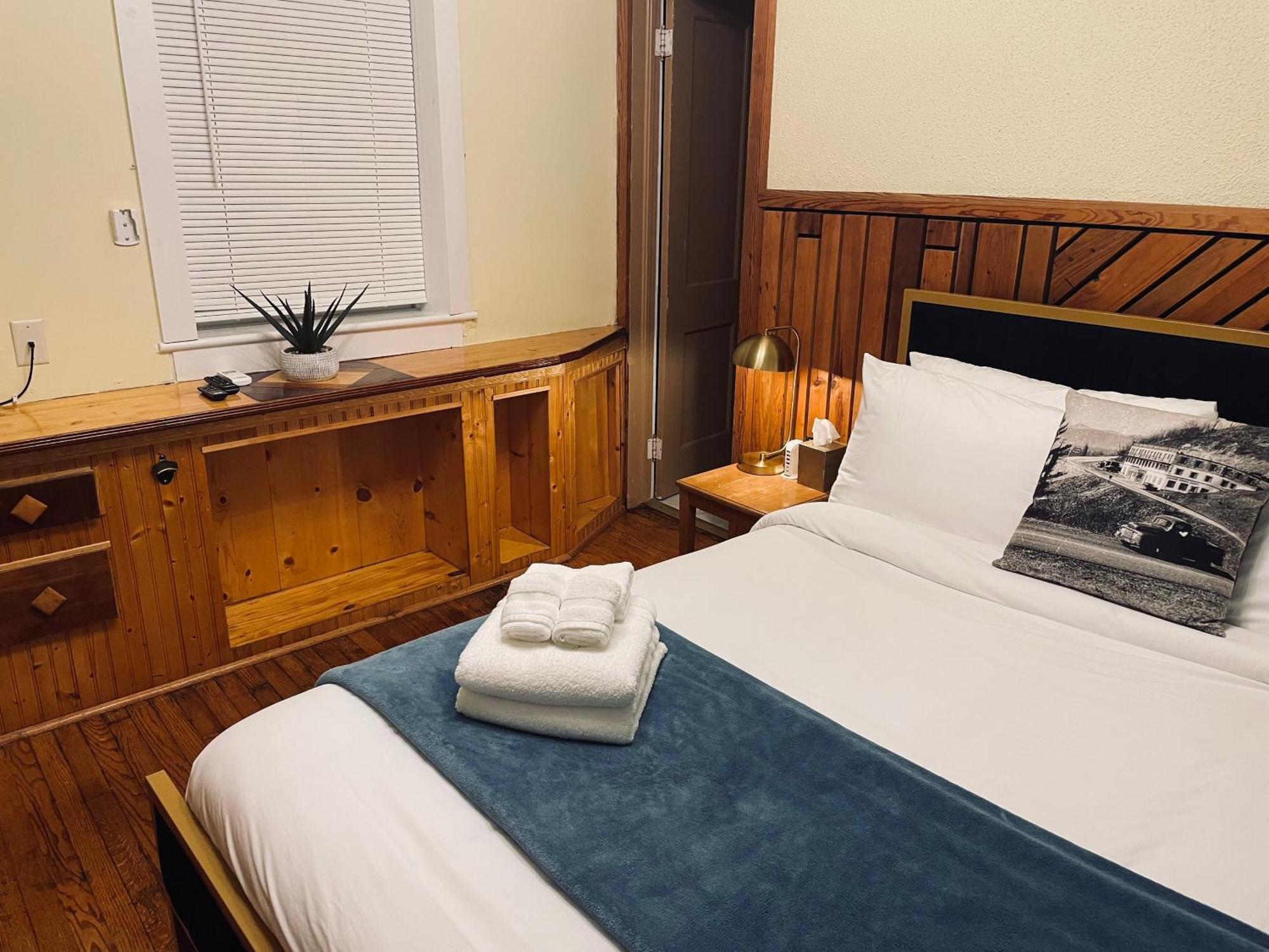 Skyline Village Inn Spruce Pine Buitenkant foto