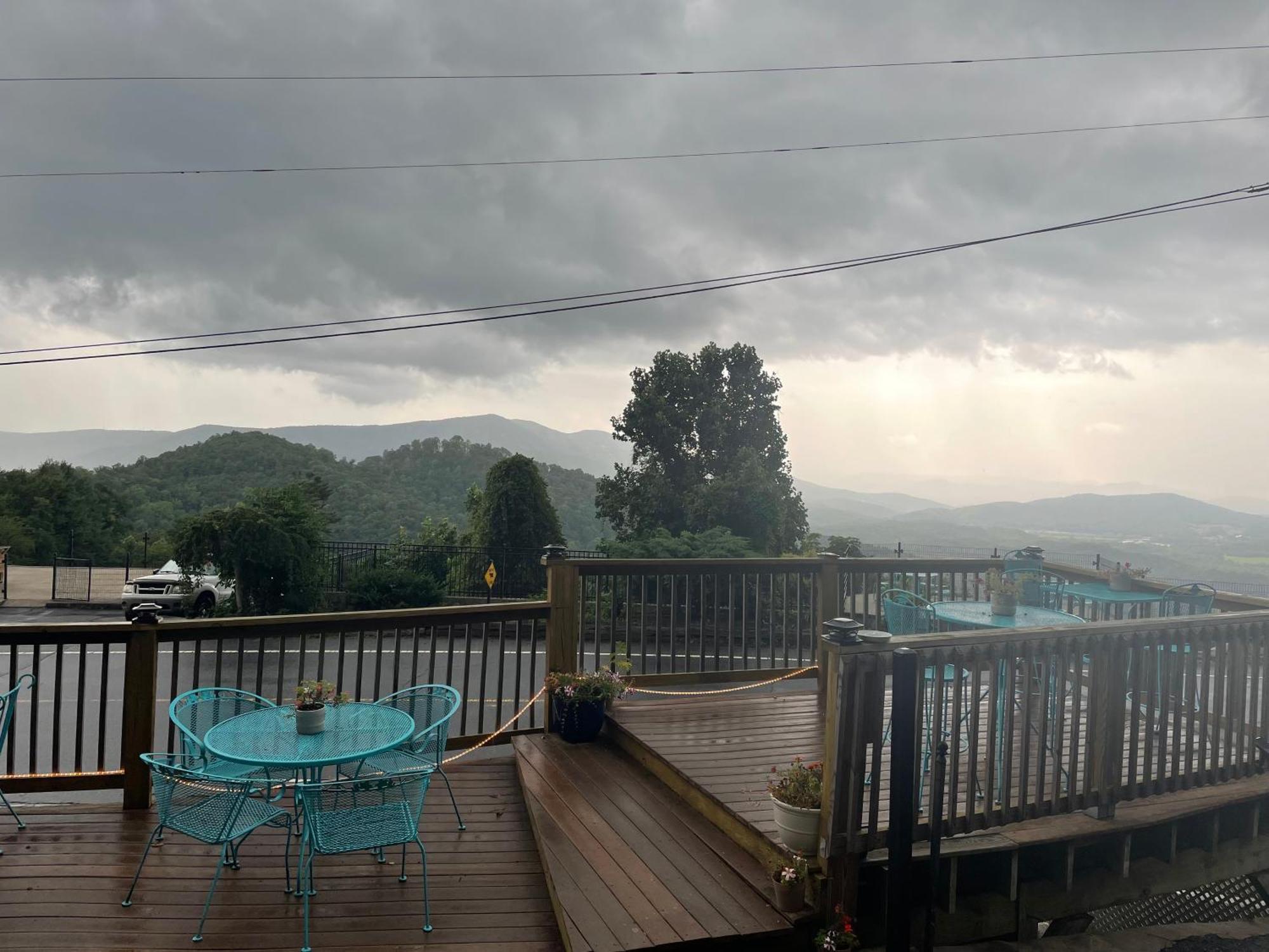 Skyline Village Inn Spruce Pine Buitenkant foto