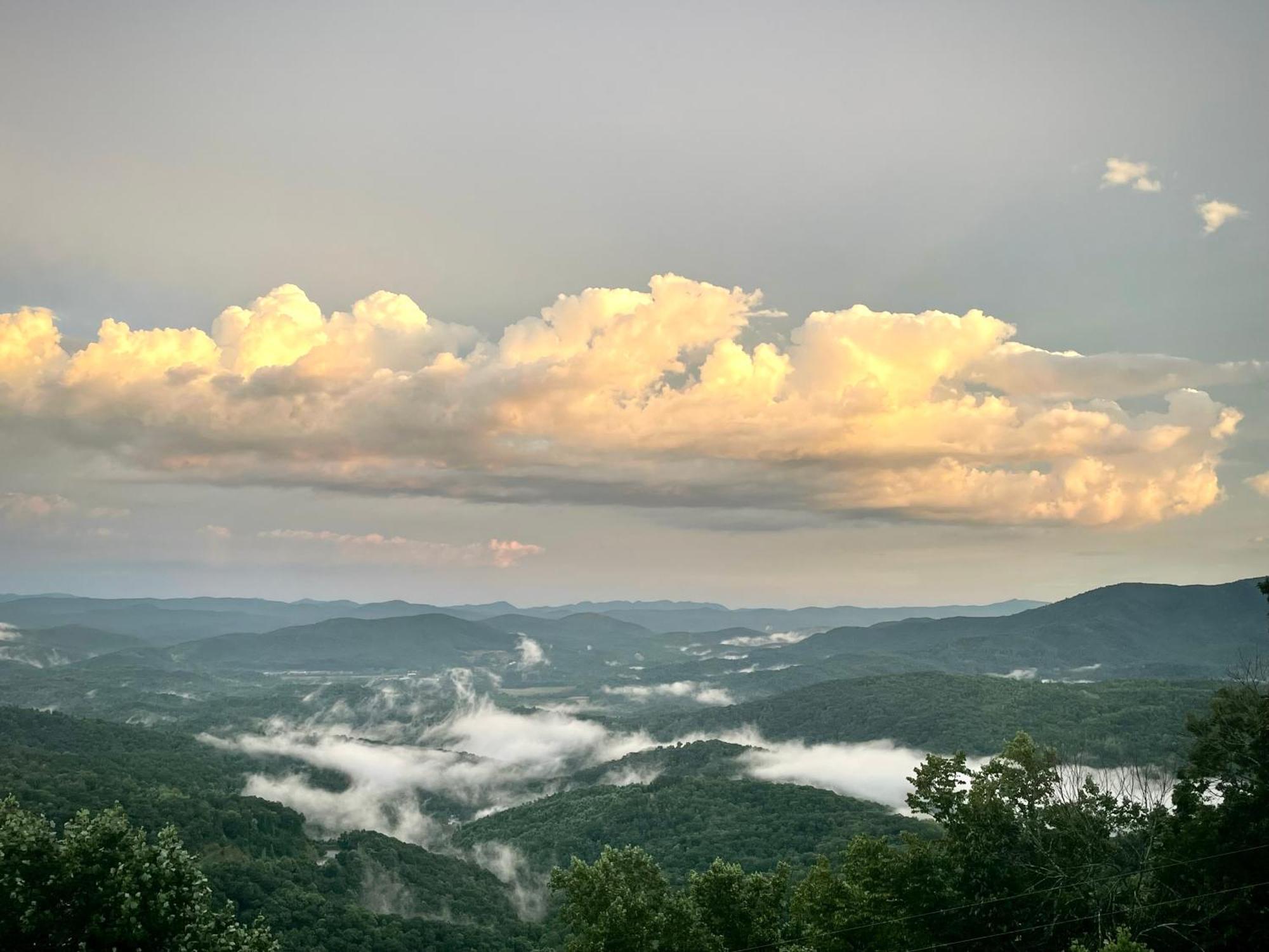 Skyline Village Inn Spruce Pine Buitenkant foto